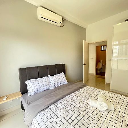 Meridin Medini By Wp Homestay Nusajaya  Dış mekan fotoğraf