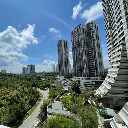 Meridin Medini By Wp Homestay Nusajaya  Dış mekan fotoğraf