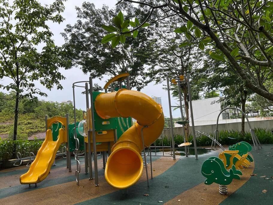 Meridin Medini By Wp Homestay Nusajaya  Dış mekan fotoğraf
