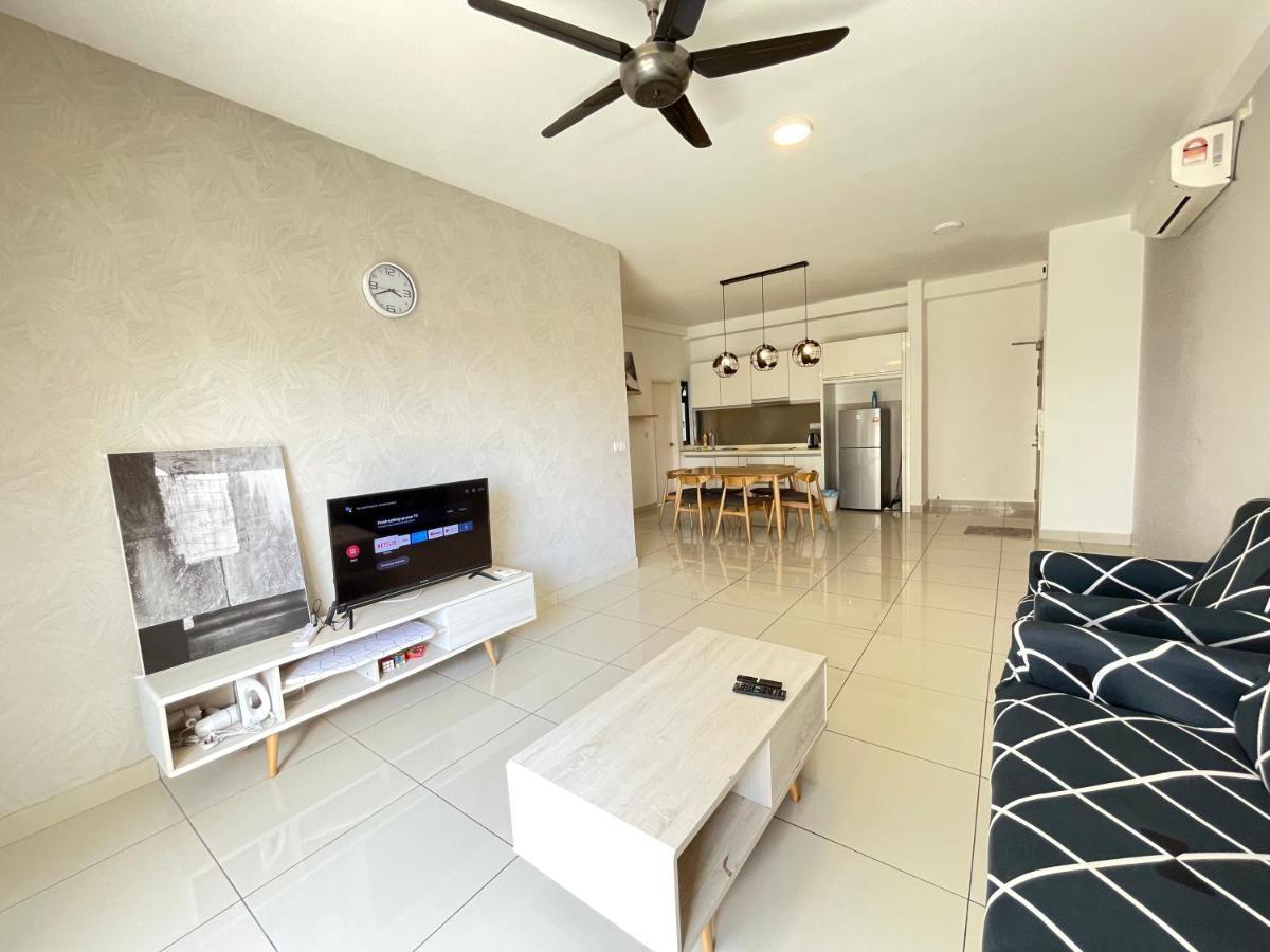 Meridin Medini By Wp Homestay Nusajaya  Dış mekan fotoğraf