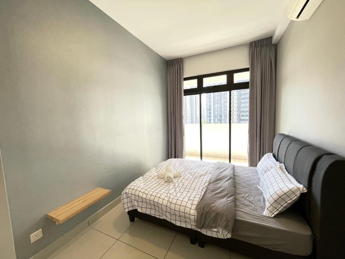 Meridin Medini By Wp Homestay Nusajaya  Dış mekan fotoğraf